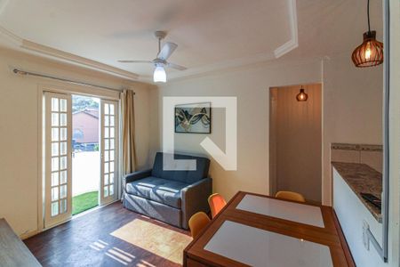 Sala de apartamento para alugar com 2 quartos, 30m² em Recreio dos Bandeirantes, Rio de Janeiro