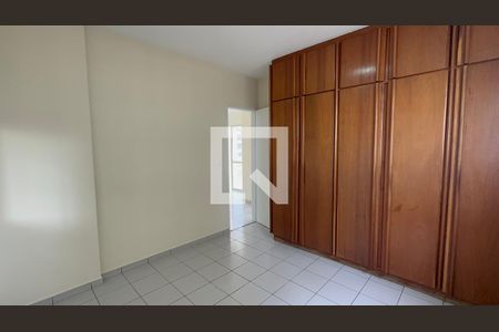Quarto 2 de apartamento para alugar com 3 quartos, 65m² em Setor Bela Vista, Goiânia