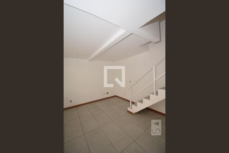 Casa de Condomínio para alugar com 2 quartos, 70m² em Todos Os Santos, Rio de Janeiro