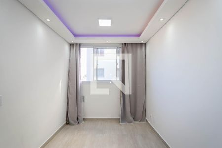 Sala de apartamento para alugar com 2 quartos, 35m² em Jardim Miriam, São Paulo