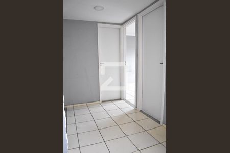 Corredor de apartamento para alugar com 2 quartos, 42m² em Campo Grande, Rio de Janeiro