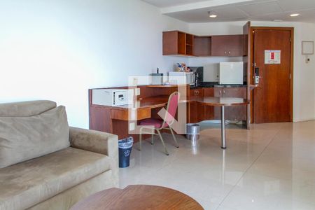 Sala de apartamento à venda com 2 quartos, 53m² em Barra da Tijuca, Rio de Janeiro