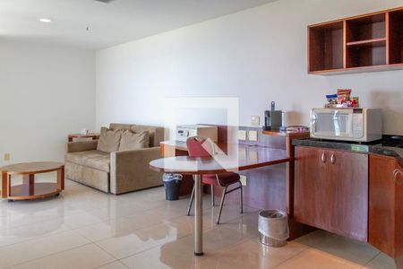Sala de apartamento à venda com 2 quartos, 53m² em Barra da Tijuca, Rio de Janeiro
