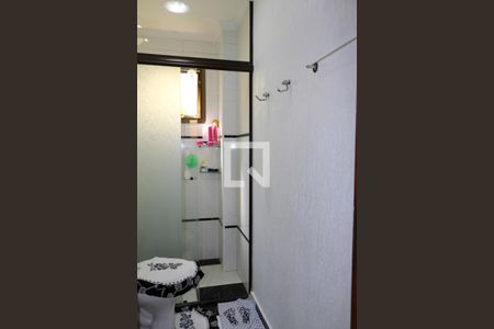 Apartamento à venda com 99m², 2 quartos e 1 vaga Apartamento à venda com 99m², 2 quartos e 1 vagaBanheiro da Suíte