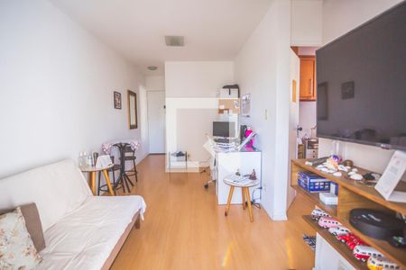 Sala de Estar de apartamento para alugar com 2 quartos, 50m² em Chácara Inglesa, São Paulo