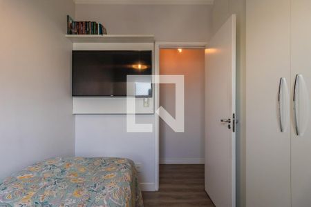 Quarto 1 de apartamento à venda com 2 quartos, 60m² em Jardim Tupanci, Barueri