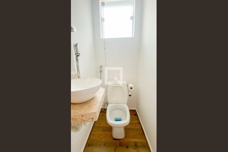 Lavabo de casa para alugar com 2 quartos, 74m² em Vila Alice, Santo André