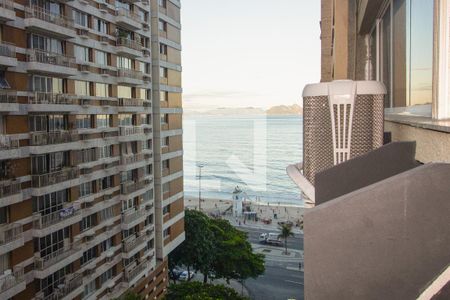 Vista da Sala/Sala de jantar - praia de apartamento à venda com 4 quartos, 163m² em Copacabana, Rio de Janeiro
