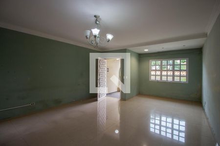 Sala de casa para alugar com 2 quartos, 250m² em Vila Curuçá, São Paulo