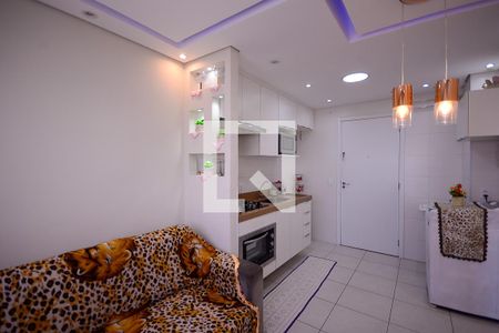 Sala/Cozinha  de apartamento para alugar com 2 quartos, 38m² em Parque Fongaro, São Paulo