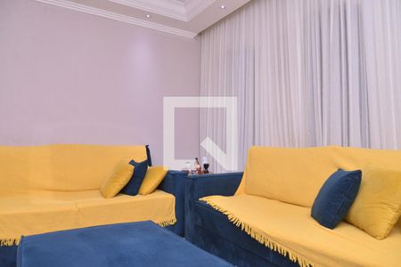 Sala de casa para alugar com 3 quartos, 176m² em Vila Pires, Santo André