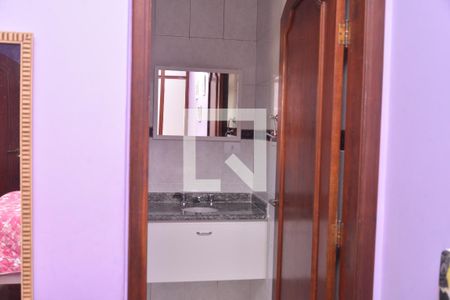 Quarto de casa para alugar com 3 quartos, 176m² em Vila Pires, Santo André