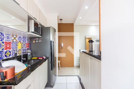 Cozinha de apartamento à venda com 2 quartos, 49m² em Santa Maria, Osasco