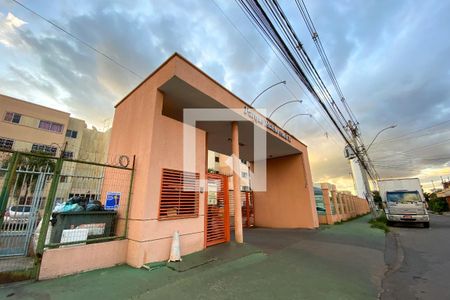 Apartamento para alugar com 50m², 2 quartos e 1 vaga Apartamento para alugar com 50m², 2 quartos e 1 vagaFachada