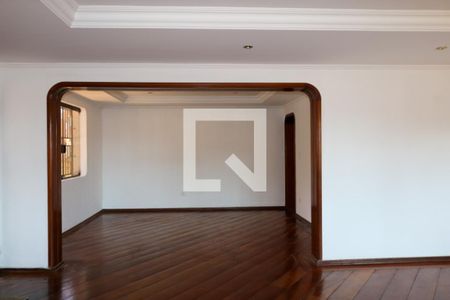 Sala 1 de casa para alugar com 5 quartos, 340m² em Santa Maria, São Caetano do Sul