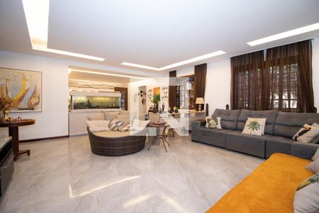Casa de condomínio para alugar com 400m², 6 quartos e 5 vagasSala 