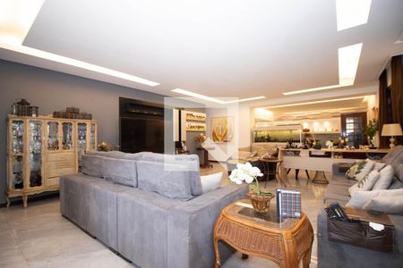 Casa de condomínio para alugar com 400m², 6 quartos e 5 vagasSala 