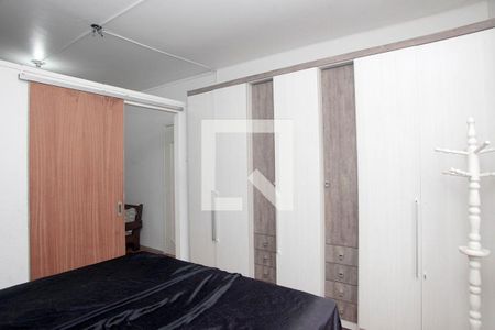 Quarto 1 de apartamento para alugar com 2 quartos, 50m² em São João, Porto Alegre
