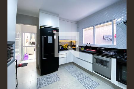 Cozinha de casa à venda com 4 quartos, 174m² em Rio Pequeno, São Paulo