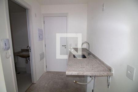 Cozinha de kitnet/studio à venda com 1 quarto, 25m² em Campo Belo, São Paulo