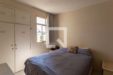 Quarto  de apartamento para alugar com 2 quartos, 85m² em Santo Antônio, Belo Horizonte