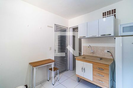 Studio de kitnet/studio para alugar com 0 quarto, 9m² em Jardim Esmeralda, São Paulo