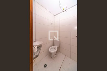 Banheiro  de apartamento à venda com 2 quartos, 60m² em Vila Marina, Santo André