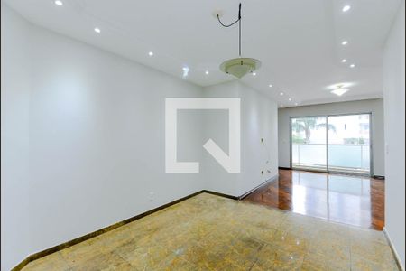 Apartamento para alugar com 156m², 3 quartos e 3 vagasSala