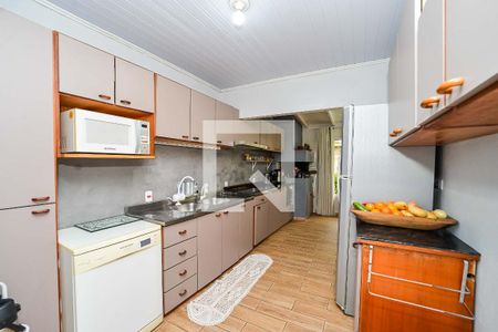 Casa à venda com 280m², 2 quartos e 2 vagas Casa à venda com 280m², 2 quartos e 2 vagasCozinha