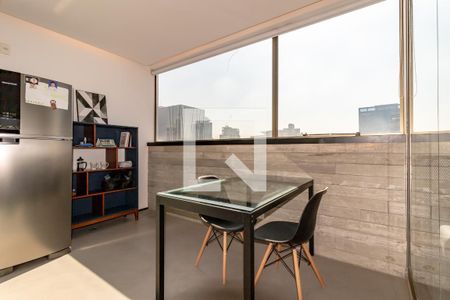 Cozinha de kitnet/studio para alugar com 1 quarto, 38m² em Vila Nova Conceição, São Paulo