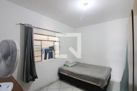 Quarto 1 - Casa 1 de casa à venda com 5 quartos, 180m² em Santa Monica, Belo Horizonte