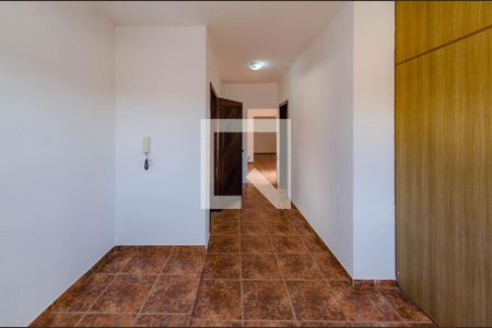 Sala de casa para alugar com 3 quartos, 90m² em Caiçaras, Belo Horizonte