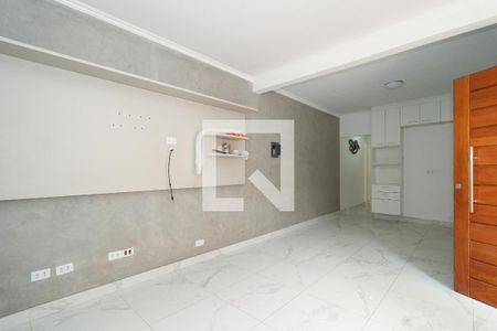 Sala de casa de condomínio para alugar com 3 quartos, 110m² em Jardim Mitsutani, São Paulo