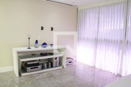 Sala 2 de apartamento à venda com 6 quartos, 700m² em Barra da Tijuca, Rio de Janeiro