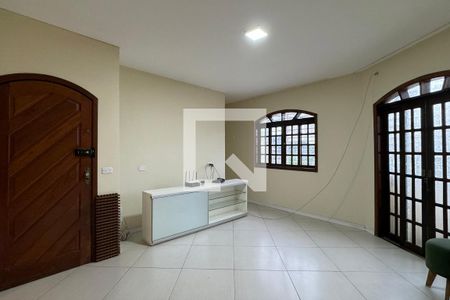 Casa para alugar com 180m², 2 quartos e 4 vagasSala