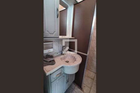 Casa à venda com 259m², 3 quartos e 2 vagas Casa à venda com 259m², 3 quartos e 2 vagasBanheiro - Edícula