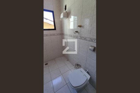 Casa à venda com 259m², 3 quartos e 2 vagas Casa à venda com 259m², 3 quartos e 2 vagasBanheiro