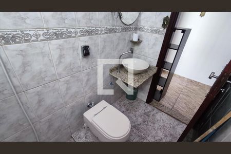 Casa à venda com 259m², 3 quartos e 2 vagas Casa à venda com 259m², 3 quartos e 2 vagasBanheiro 2