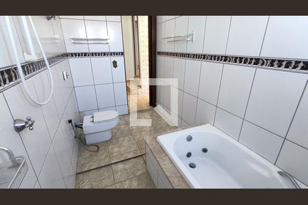 Casa à venda com 259m², 3 quartos e 2 vagas Casa à venda com 259m², 3 quartos e 2 vagasBanheiro do Quarto 1