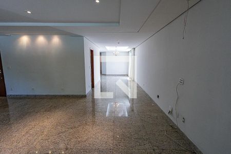 Apartamento à venda com 288m², 4 quartos e 3 vagasSala