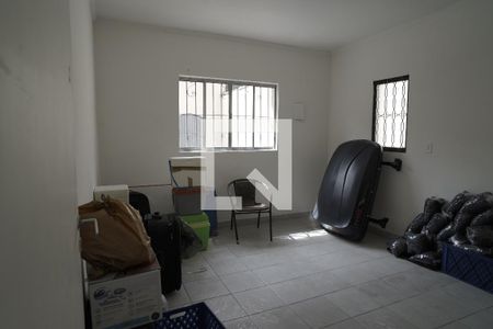 Quarto 1 de casa para alugar com 2 quartos, 90m² em Vila Miriam, São Paulo