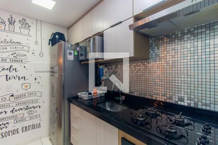 Cozinha de apartamento para alugar com 2 quartos, 52m² em Sítio da Figueira, São Paulo