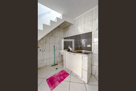 Sala/Cozinha de casa de condomínio para alugar com 1 quarto, 40m² em Vila São José, São Paulo