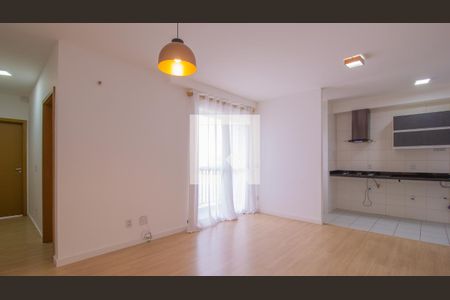 Apartamento para alugar com 77m², 3 quartos e 2 vagasSala