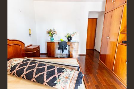 Suíte de apartamento para alugar com 3 quartos, 135m² em Vila Regente Feijó, São Paulo