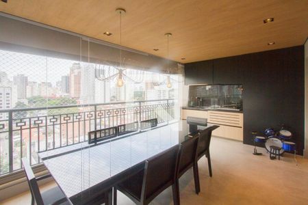 Varanda de apartamento para alugar com 3 quartos, 137m² em Santo Amaro, São Paulo