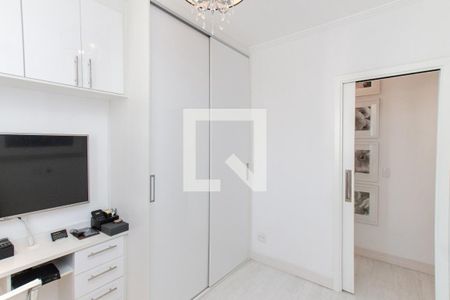 Quarto   de apartamento à venda com 2 quartos, 62m² em Vila Nivi, São Paulo