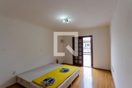 Suíte de casa para alugar com 3 quartos, 260m² em Santa Maria, Santo André