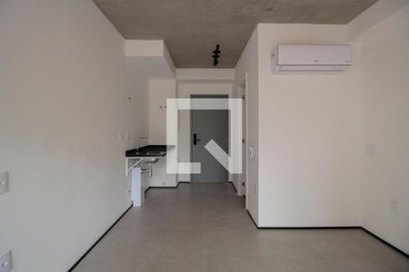 Sala/Quarto de kitnet/studio à venda com 1 quarto, 23m² em Cerqueira César, São Paulo