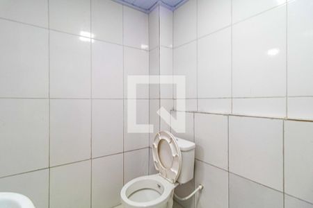 Banheiro de casa para alugar com 1 quarto, 70m² em Rio Pequeno, São Paulo